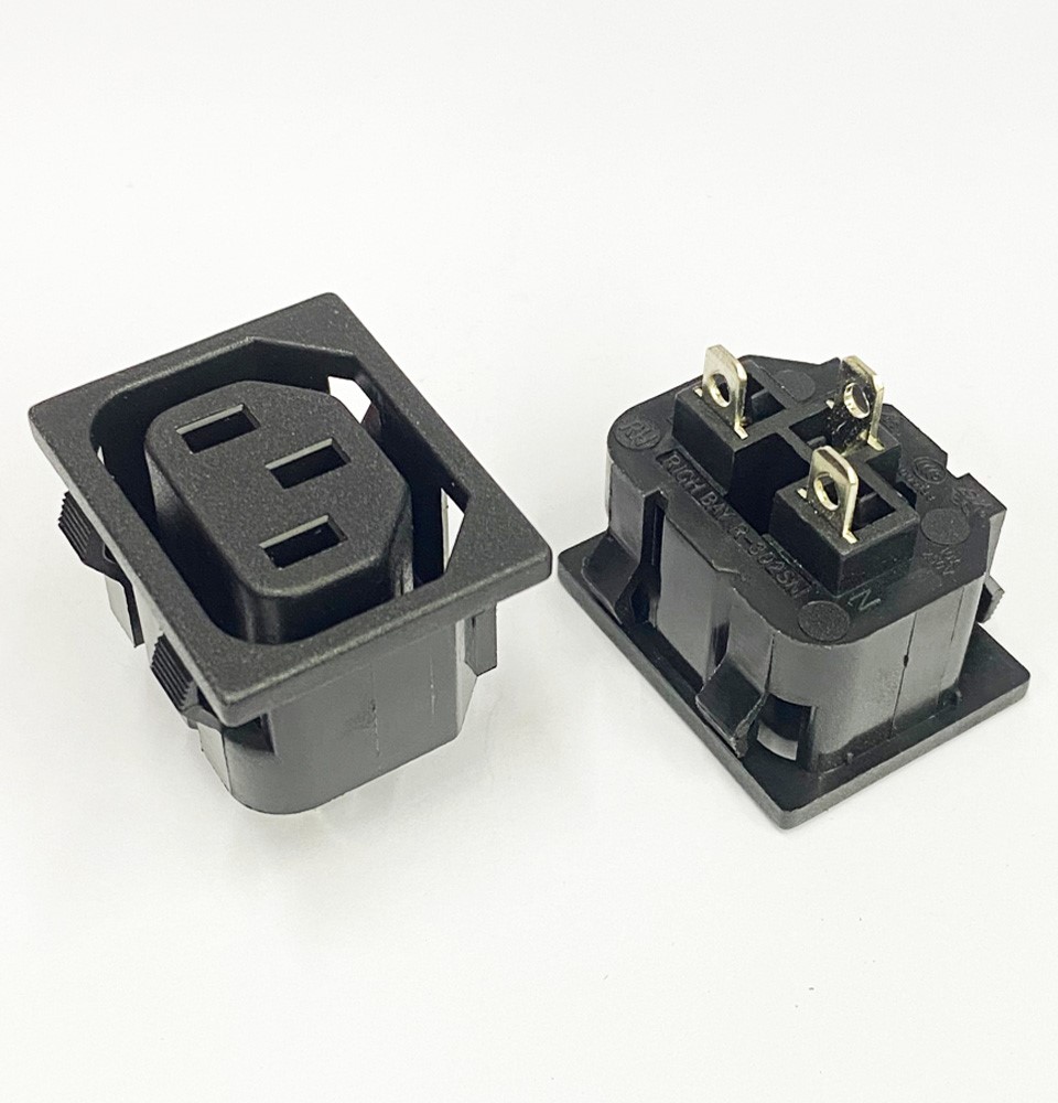 3P電腦母座(無螺絲孔)  ( G4267 )