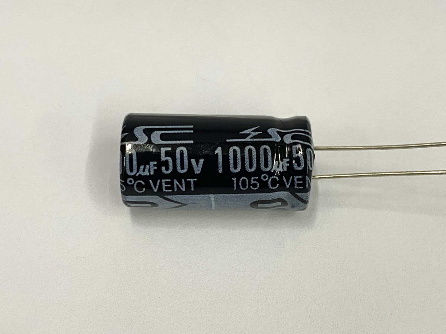 電解電容1000uF50V 1pcs ( EC1000uF50V 11x22/105℃ )