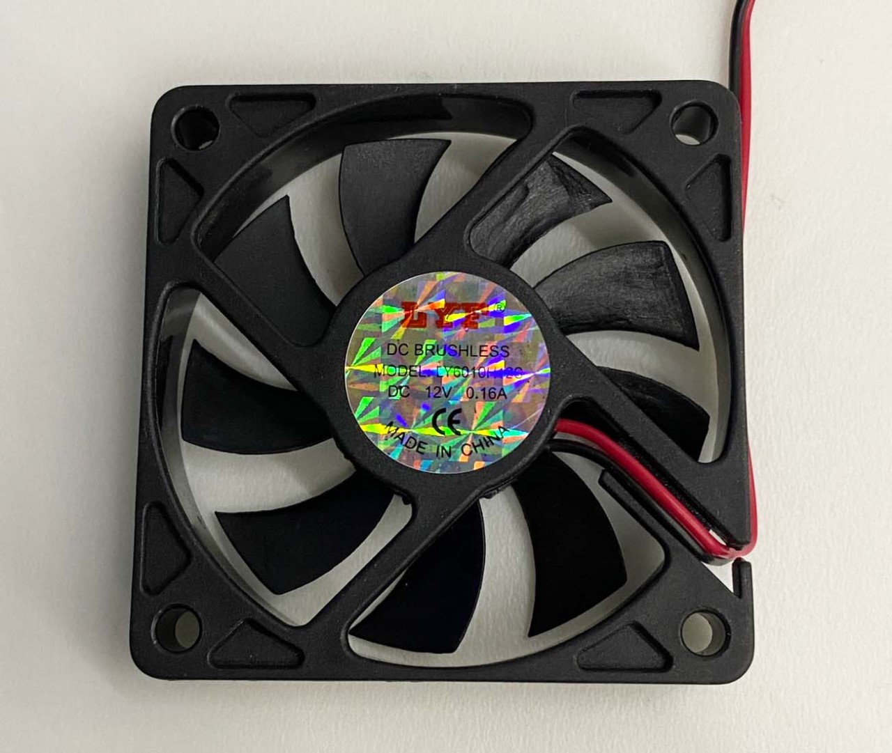 6CM 用風扇 4PIN  ( F-6x6/4P.CR-7 )