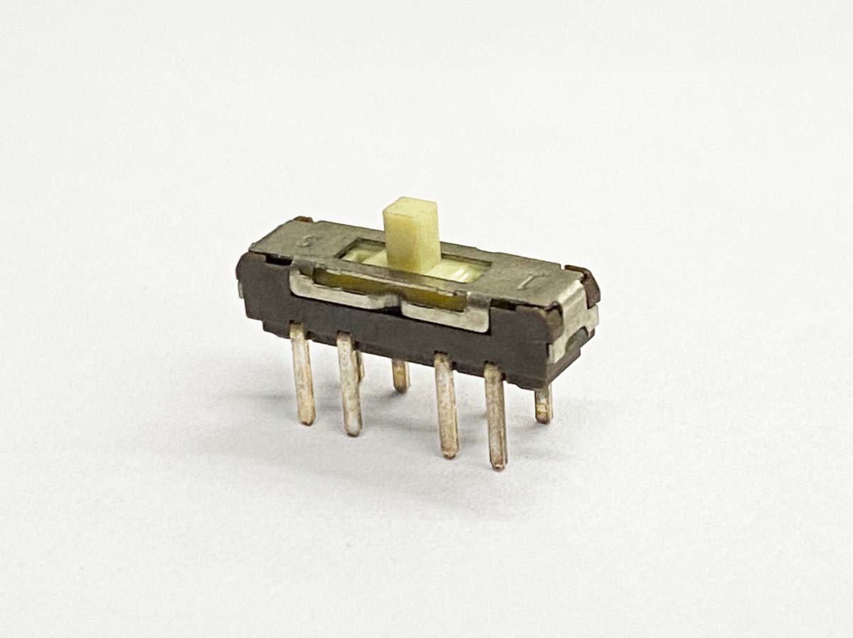 8P3段滑動開關  ( 8322/2pcs )