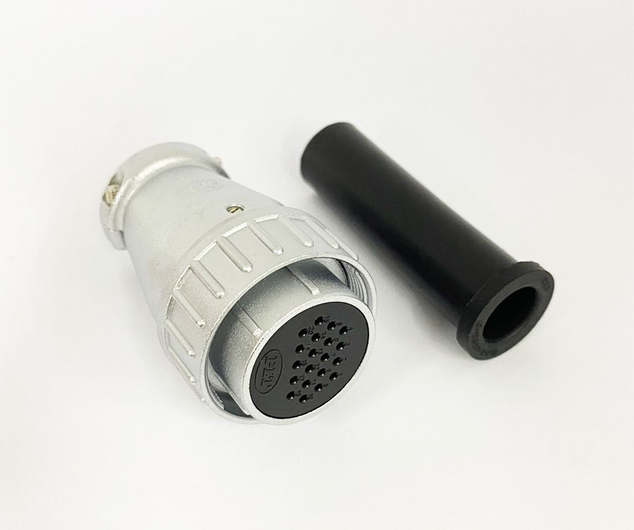 PLT 28Ø 20P長母頭/金屬接頭 ( PLS-2820PF )