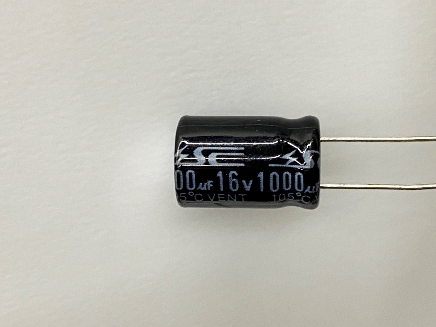 電解電容1000uF16V 2pcs ( EC1000uF16V 10x15/105℃ )