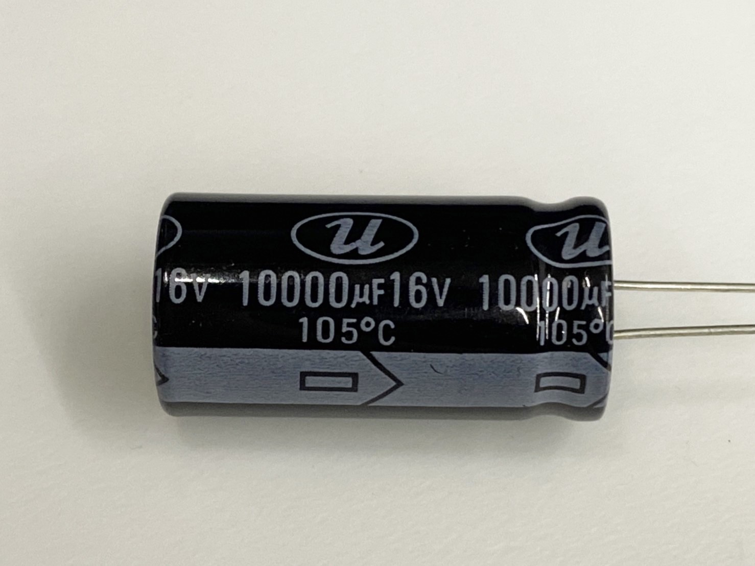 電解電容10000uF16V 1pcs ( EC10000uF16V 18x36/105℃ )