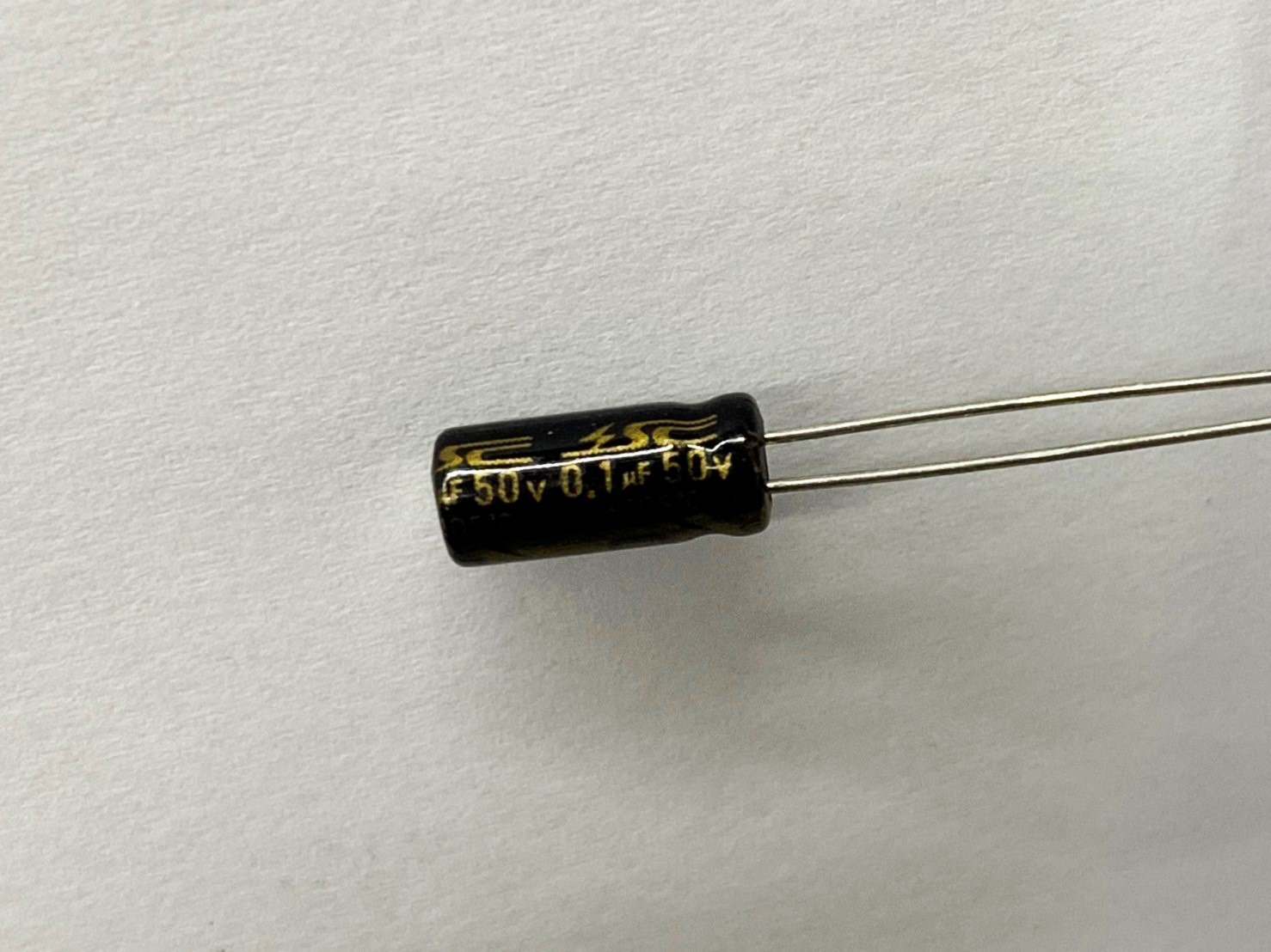 電解電容0.1uF50V 10pcs ( EC0.1uF50V 5x11/105℃ )