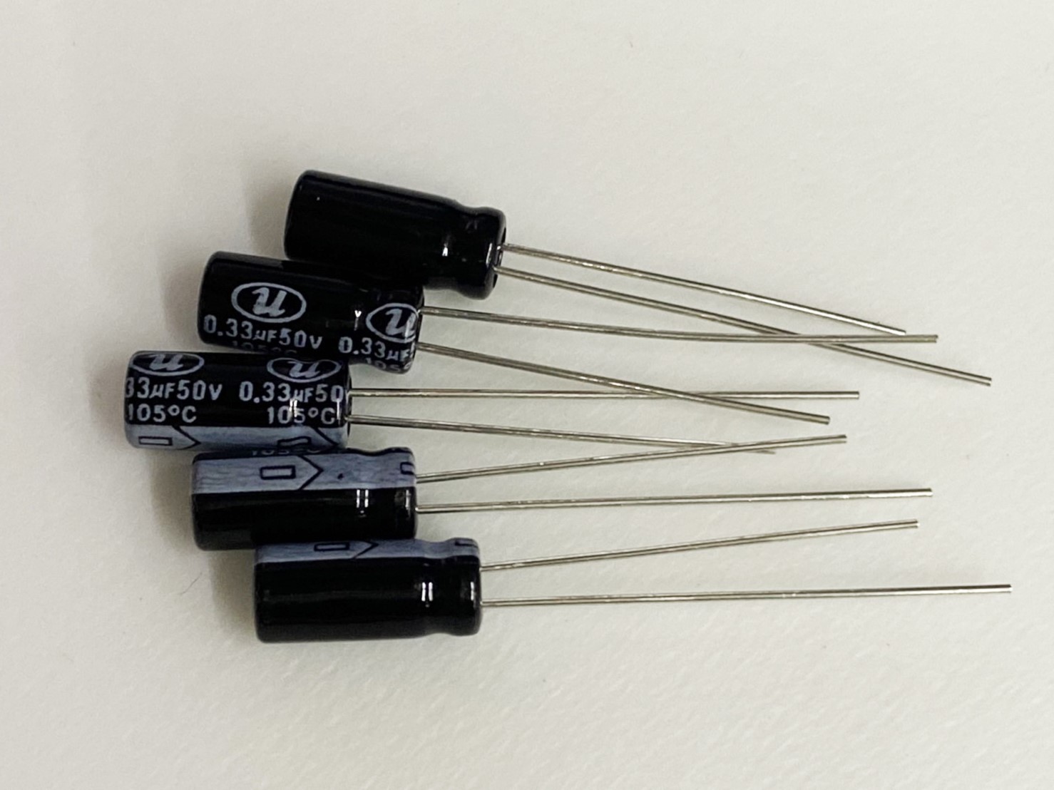 電解電容0.33uF50V 5pcs ( EC0.33uF50V 5x11/105℃ )