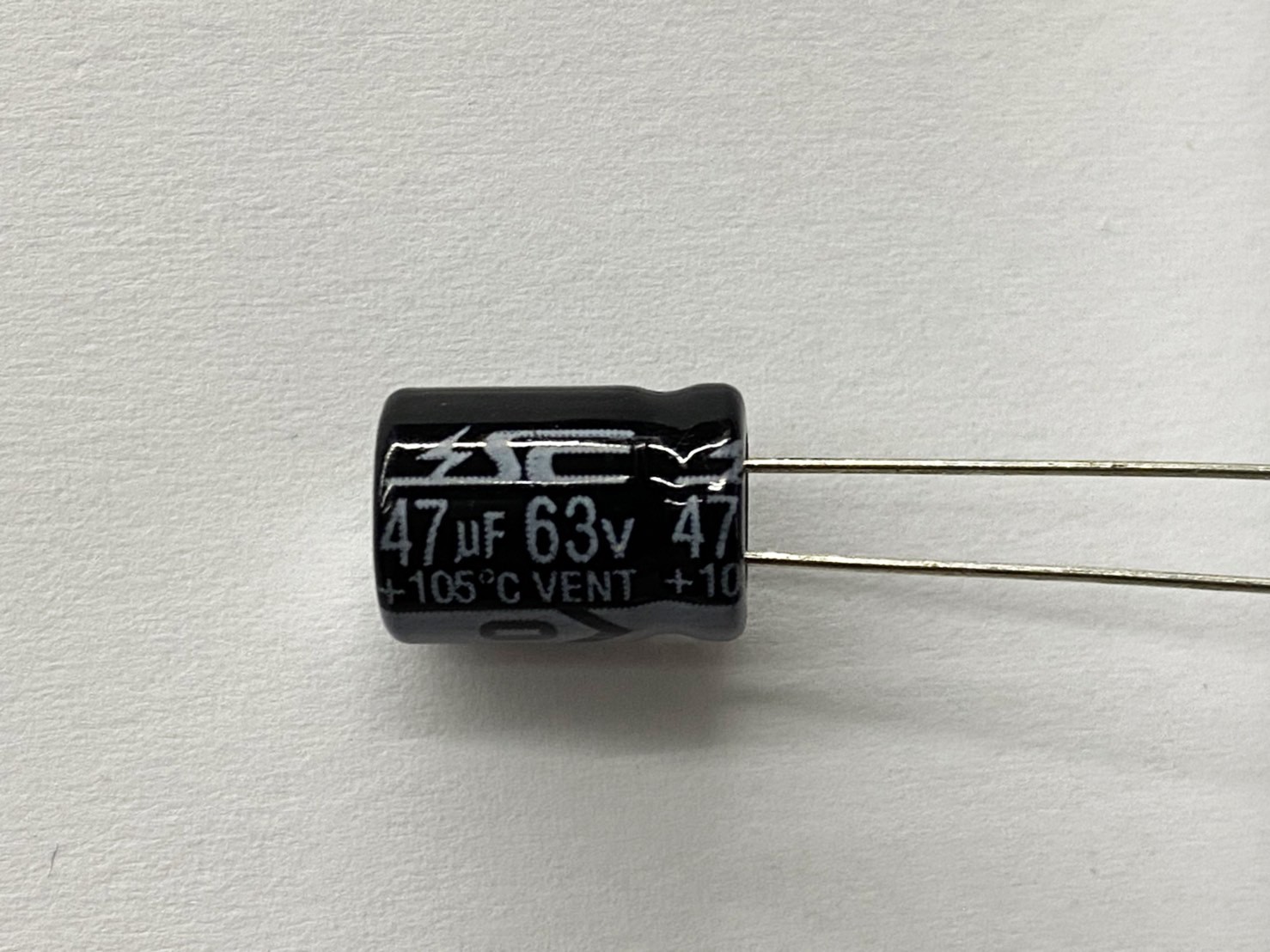電解電容47uF63V 2pcs ( EC47uF63V 8x11/105℃ )