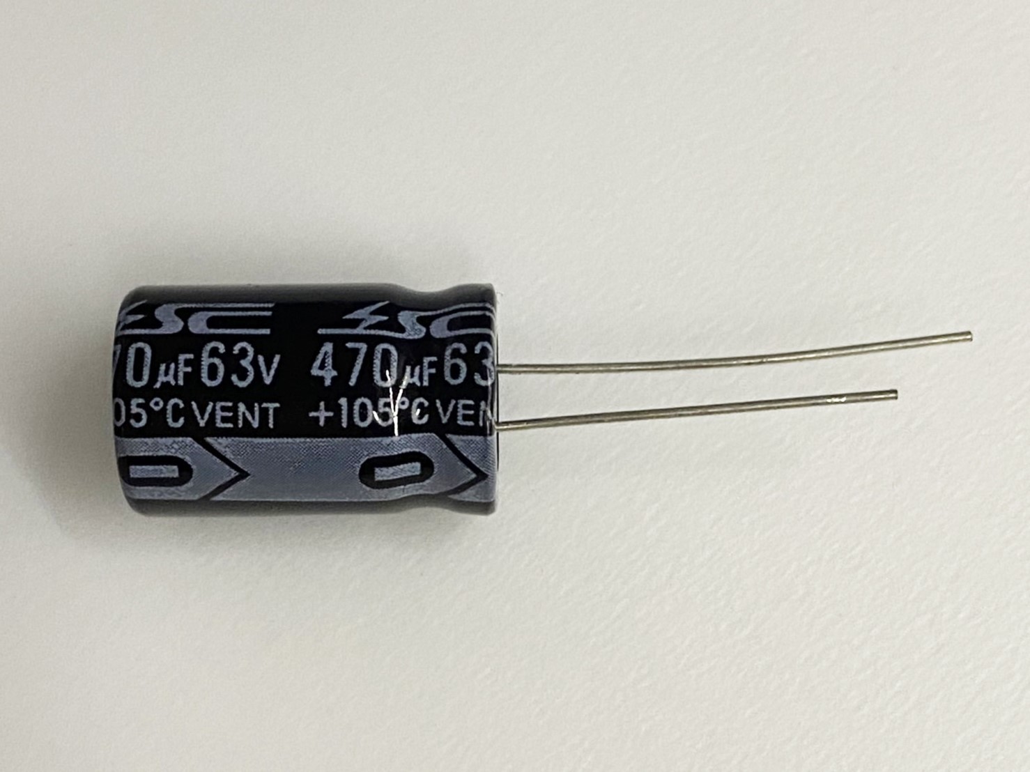 電解電容470uF63V 1pcs ( EC470uF63V 13x21/105℃ )