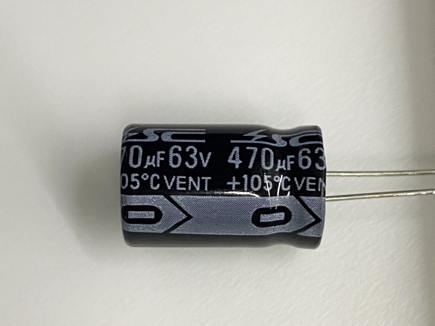 電解電容470uF63V 1pcs ( EC470uF63V 13x21/105℃ )
