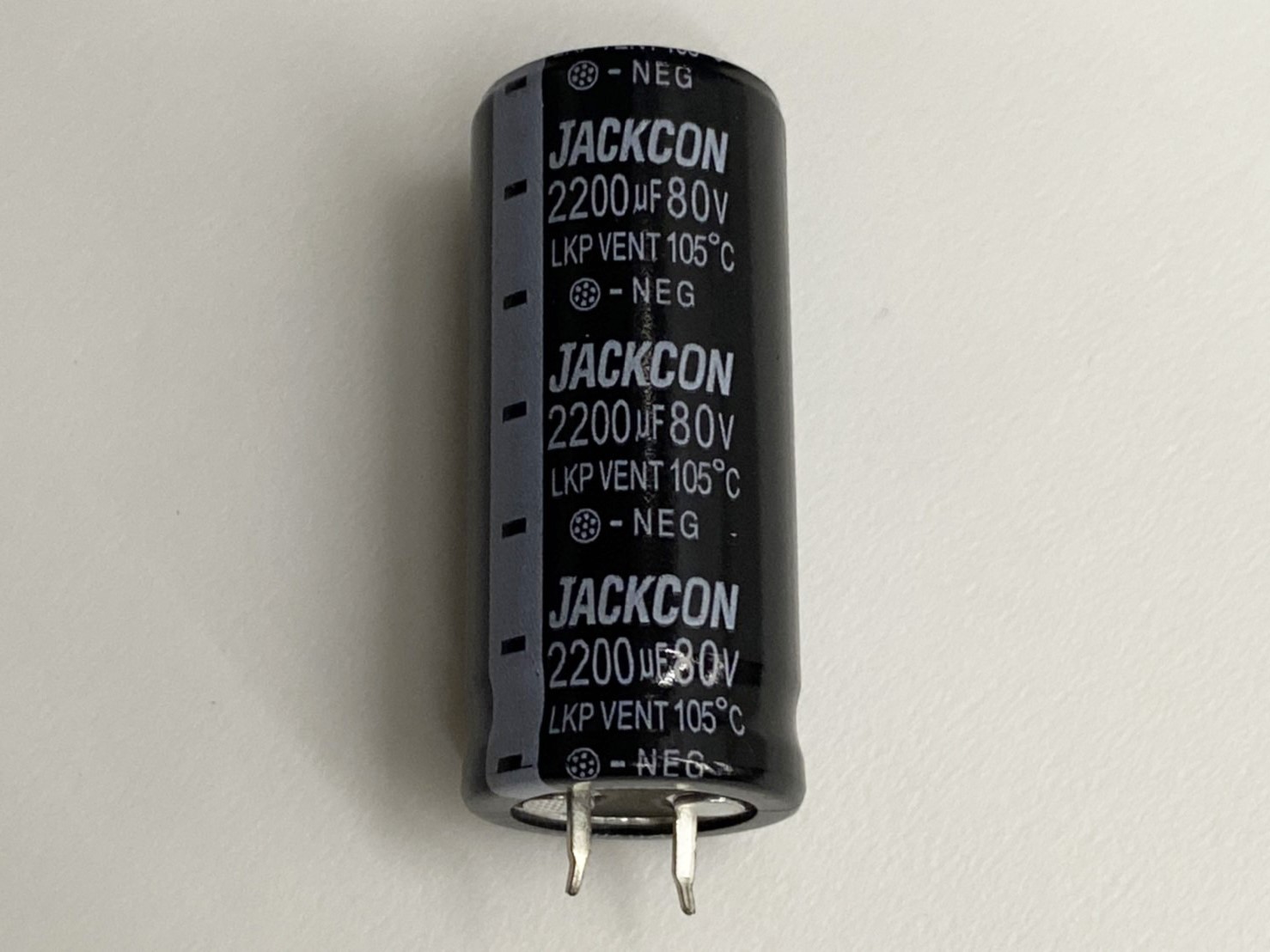 電解電容2200uF80V 1pcs ( EC2200uF80V 20x50/105℃ )