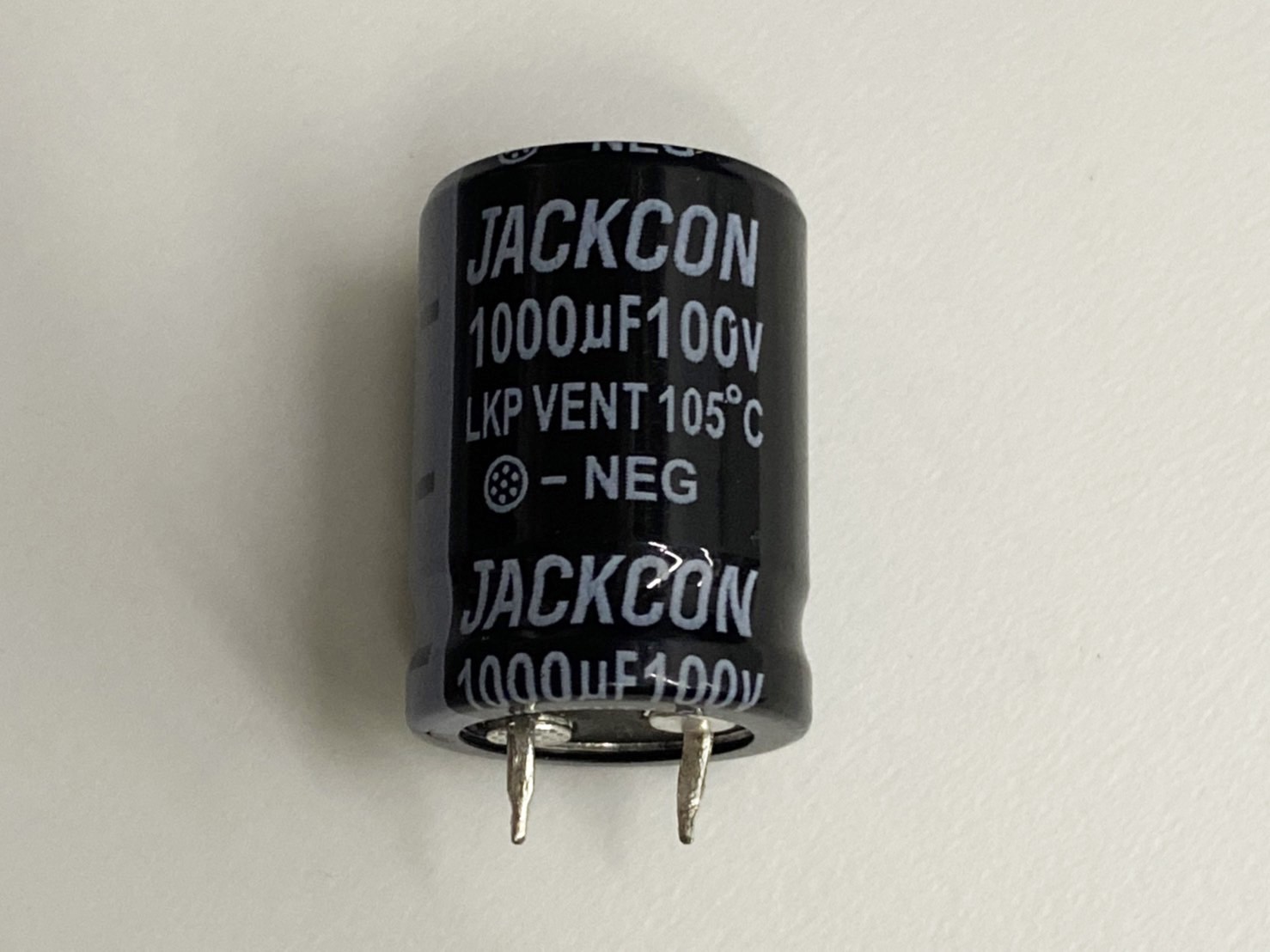 電解電容1000uF100V 1pcs ( EC1000uF100V 22x30牛角型/105℃ )