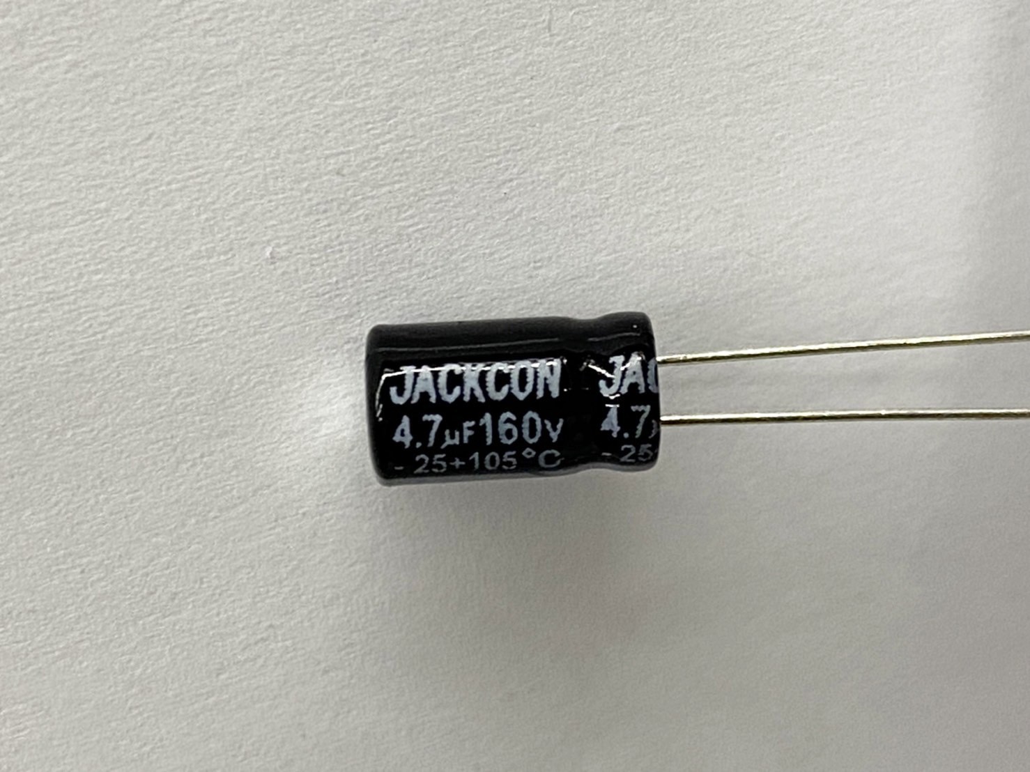 電解電容4.7uF160V 2pcs ( EC4.7uF160V 6.3x11/105℃ )