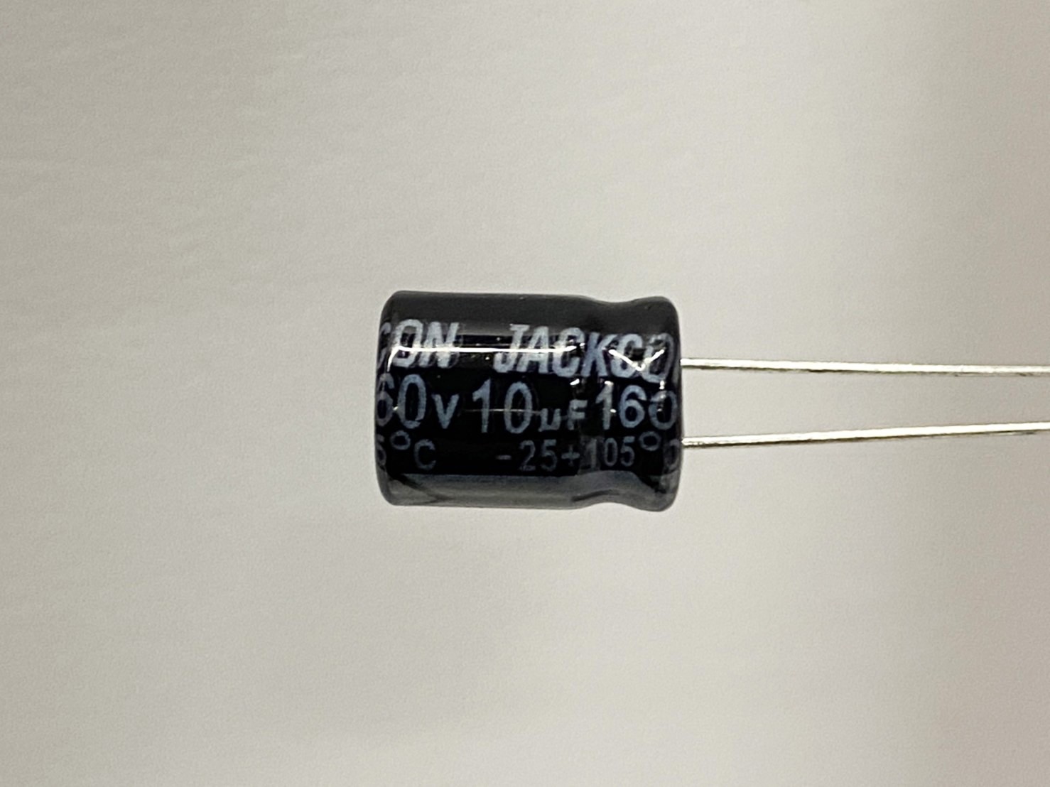 電解電容10uF160V 2pcs ( EC10uF160V 8x11/105℃ )