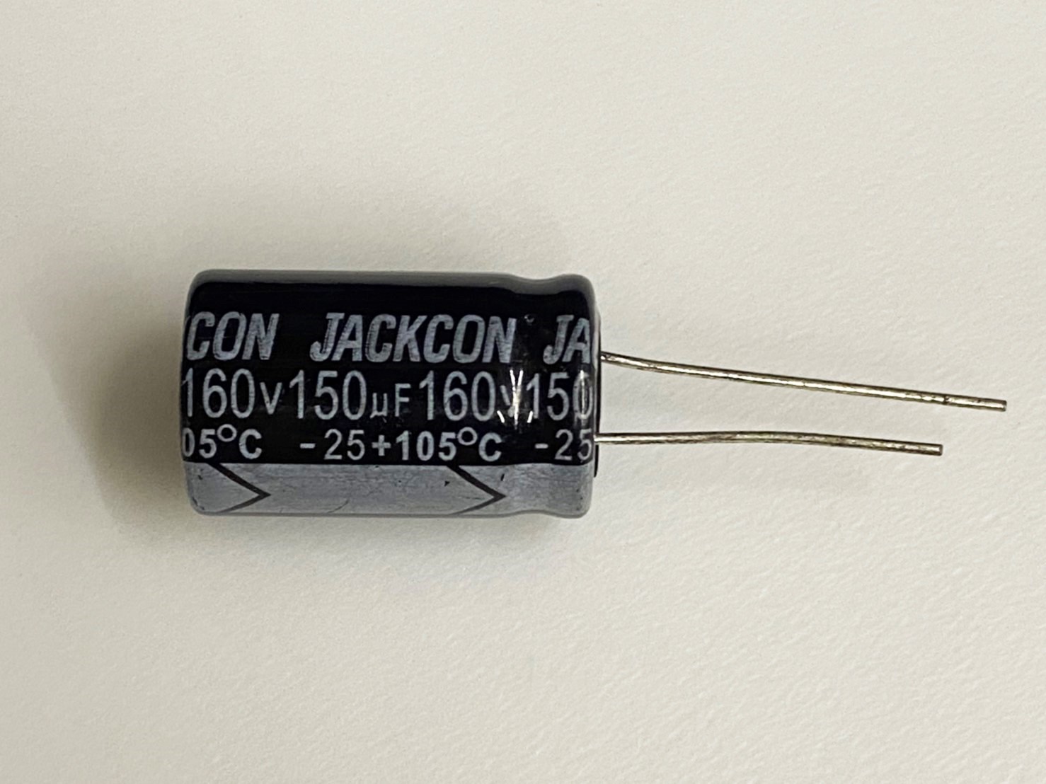 電解電容150uF160V 1pcs ( EC150uF160V 16x26/105℃ )