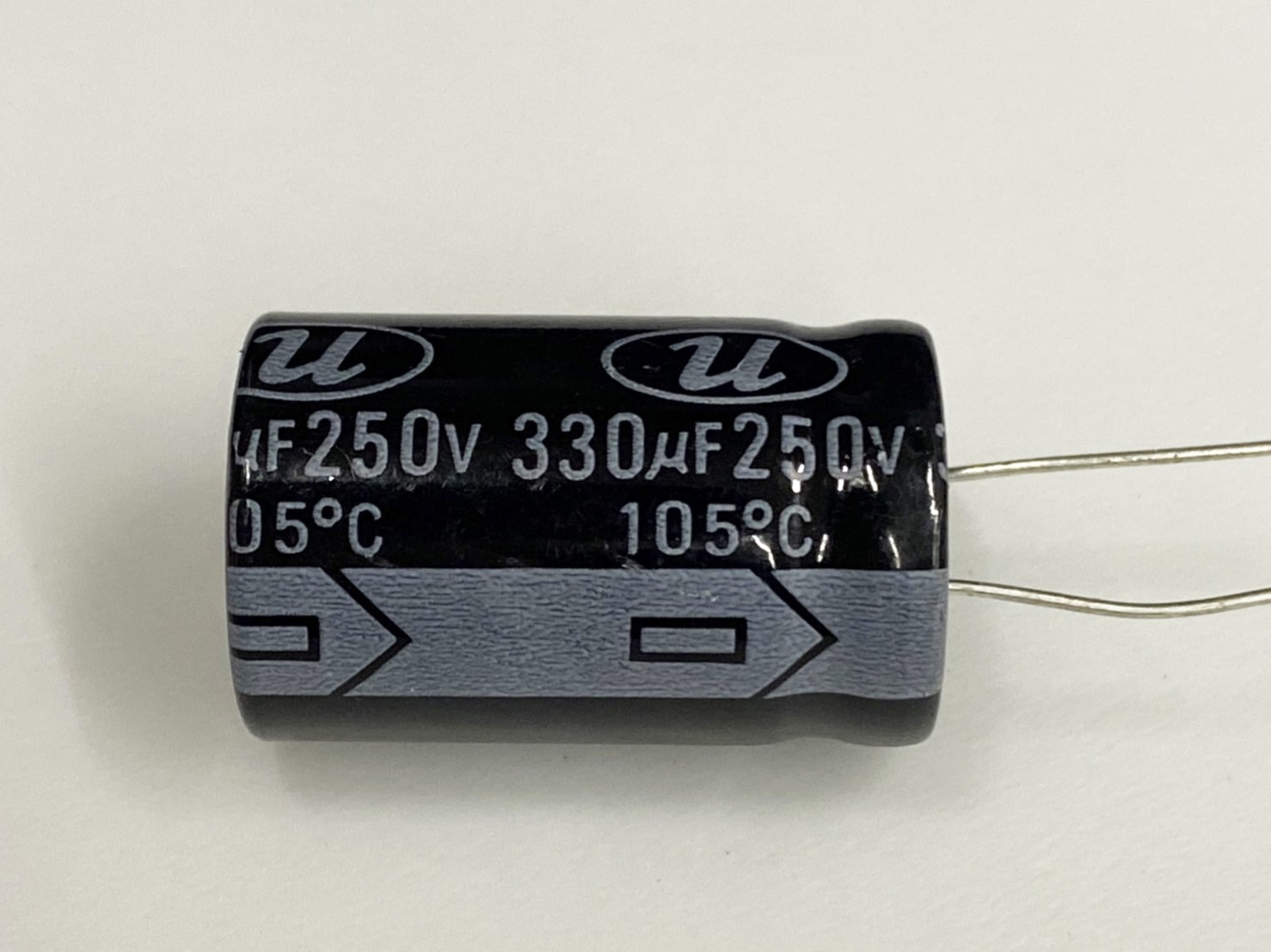電解電容330uF250V ( EC330uF250V 22x40/105℃ )