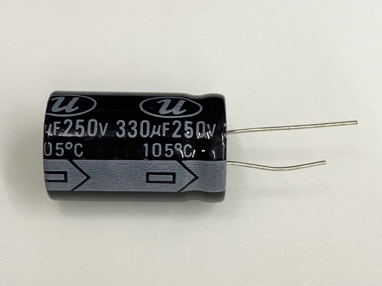 電解電容330uF250V ( EC330uF250V 22x40/105℃ )