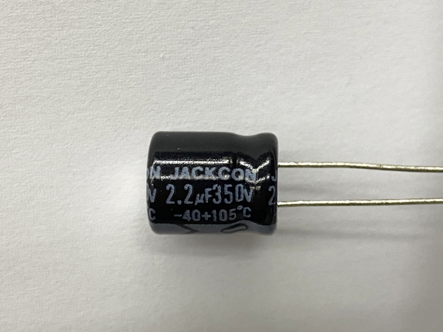 電解電容2.2uF350V 2pcs ( EC2.2uF350V 10x12/105℃ )