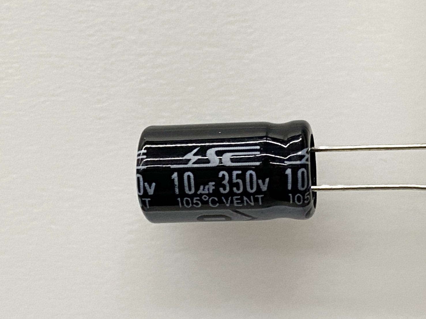 電解電容10uF350V 2pcs ( EC10uF350V 10x20/105℃ )