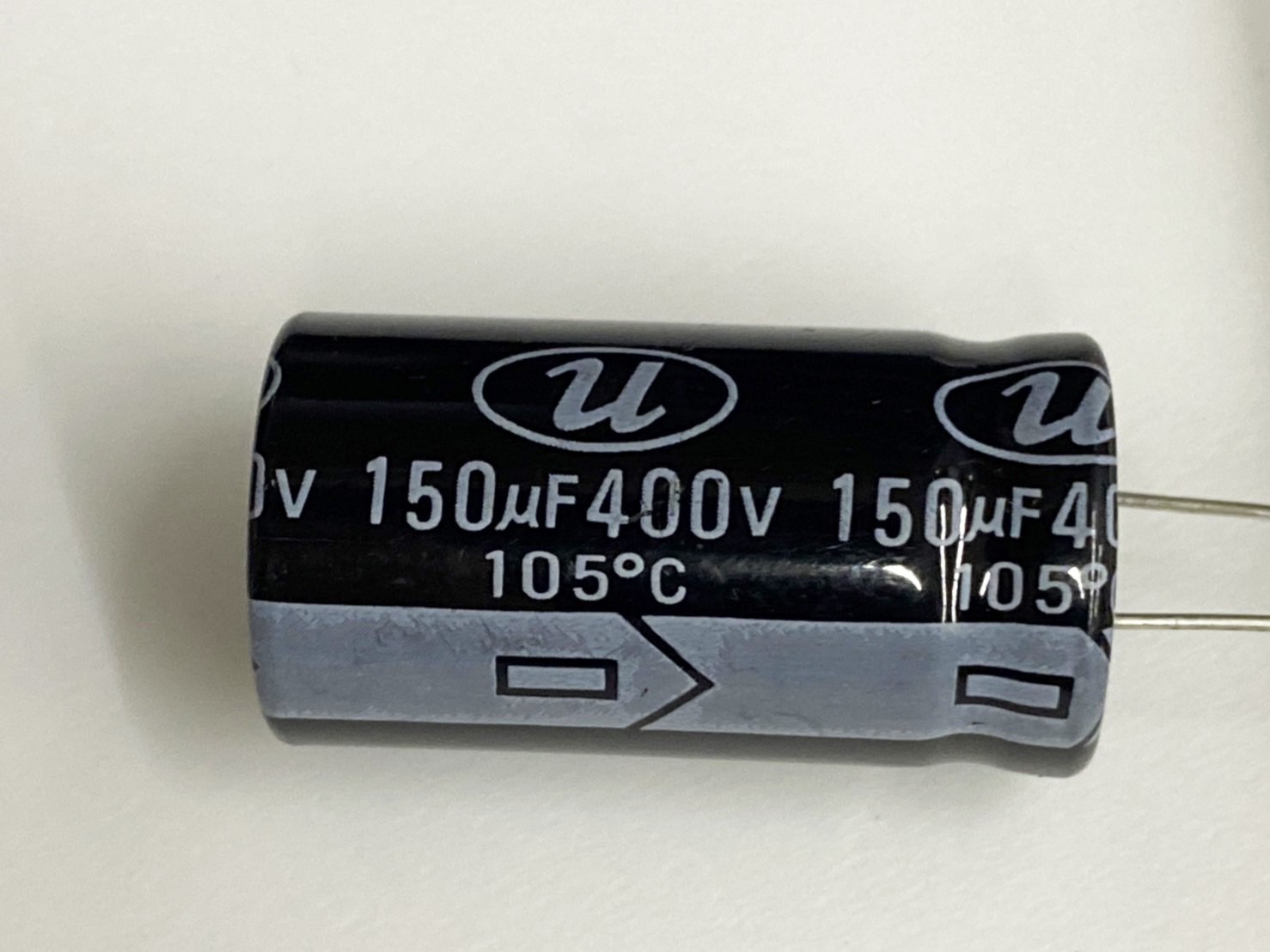 電解電容150uF400V 1pcs ( EC150uF400V 22x42/105℃ )
