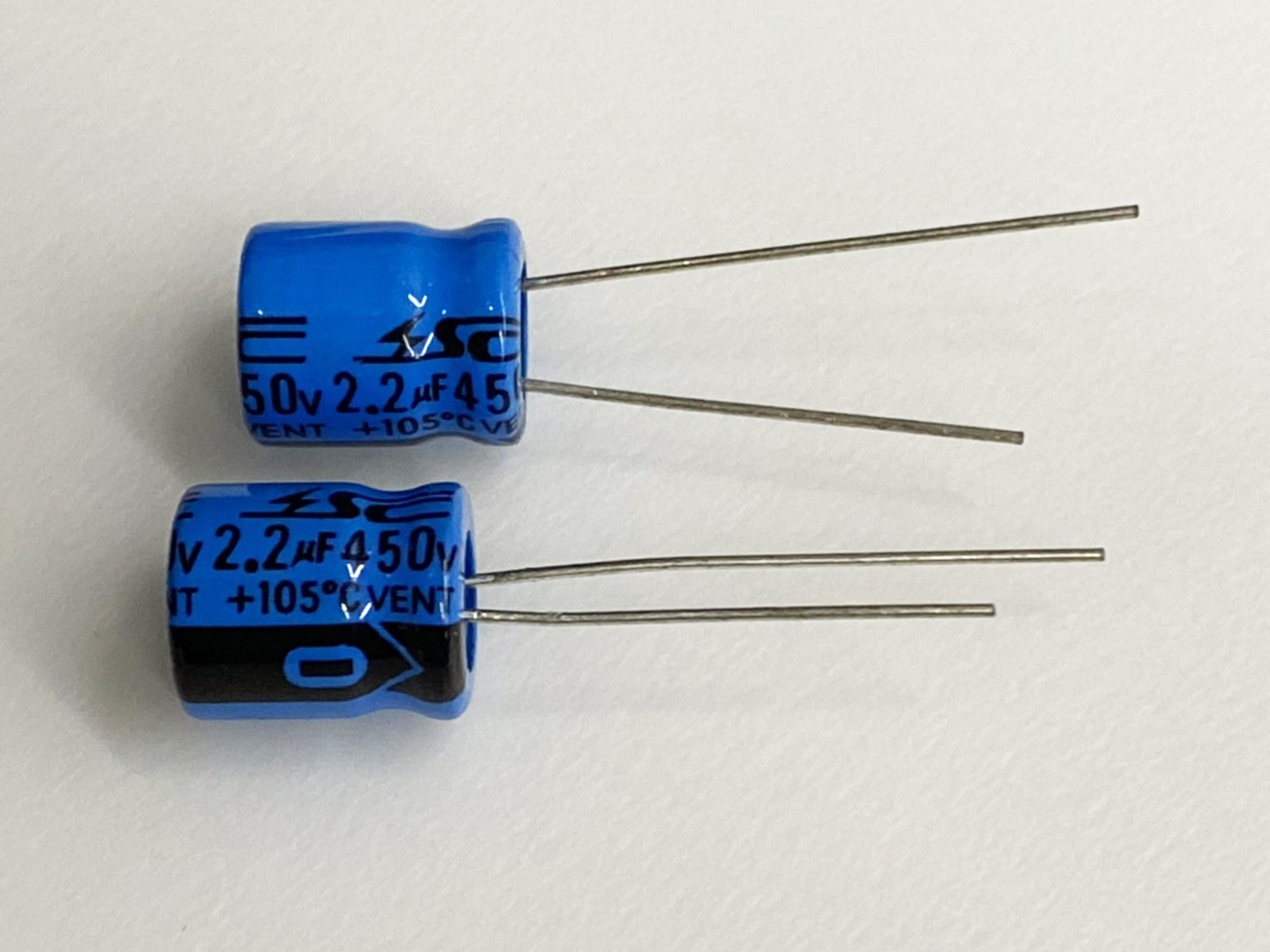電解電容2.2uF450V 2pcs ( EC2.2uF450V 10x13/105℃ )