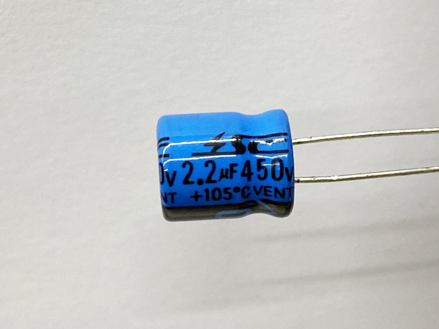 電解電容2.2uF450V 2pcs ( EC2.2uF450V 10x13/105℃ )