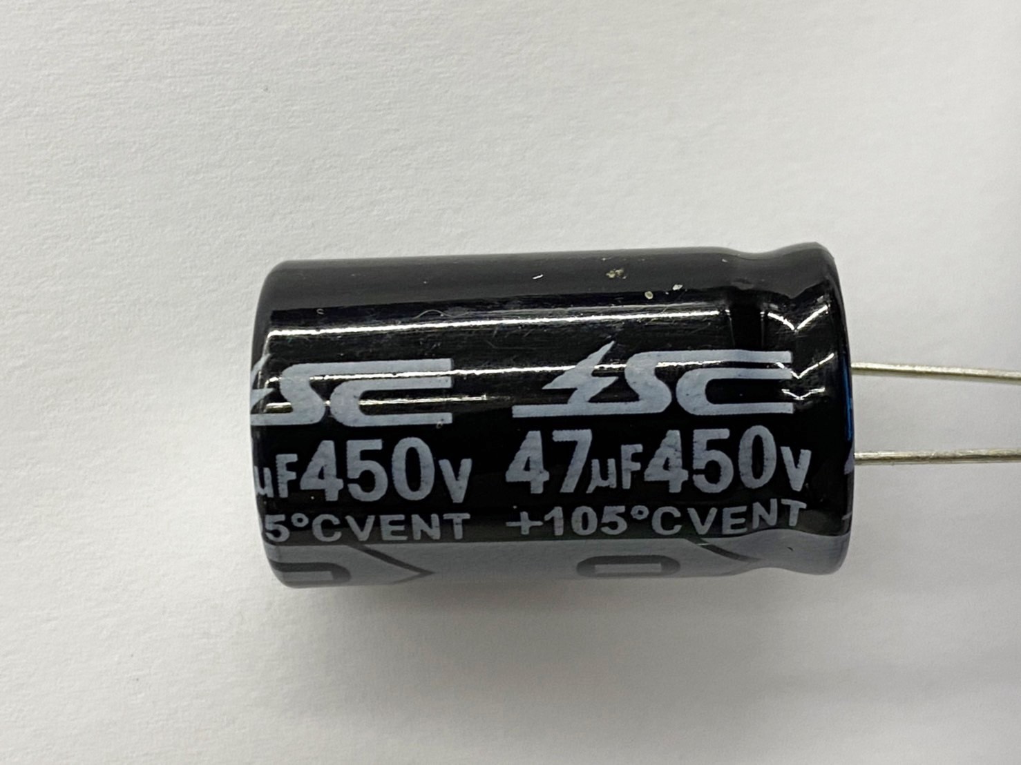 電解電容47uF450V 1pcs ( EC47uF450V 16x31/105℃ )