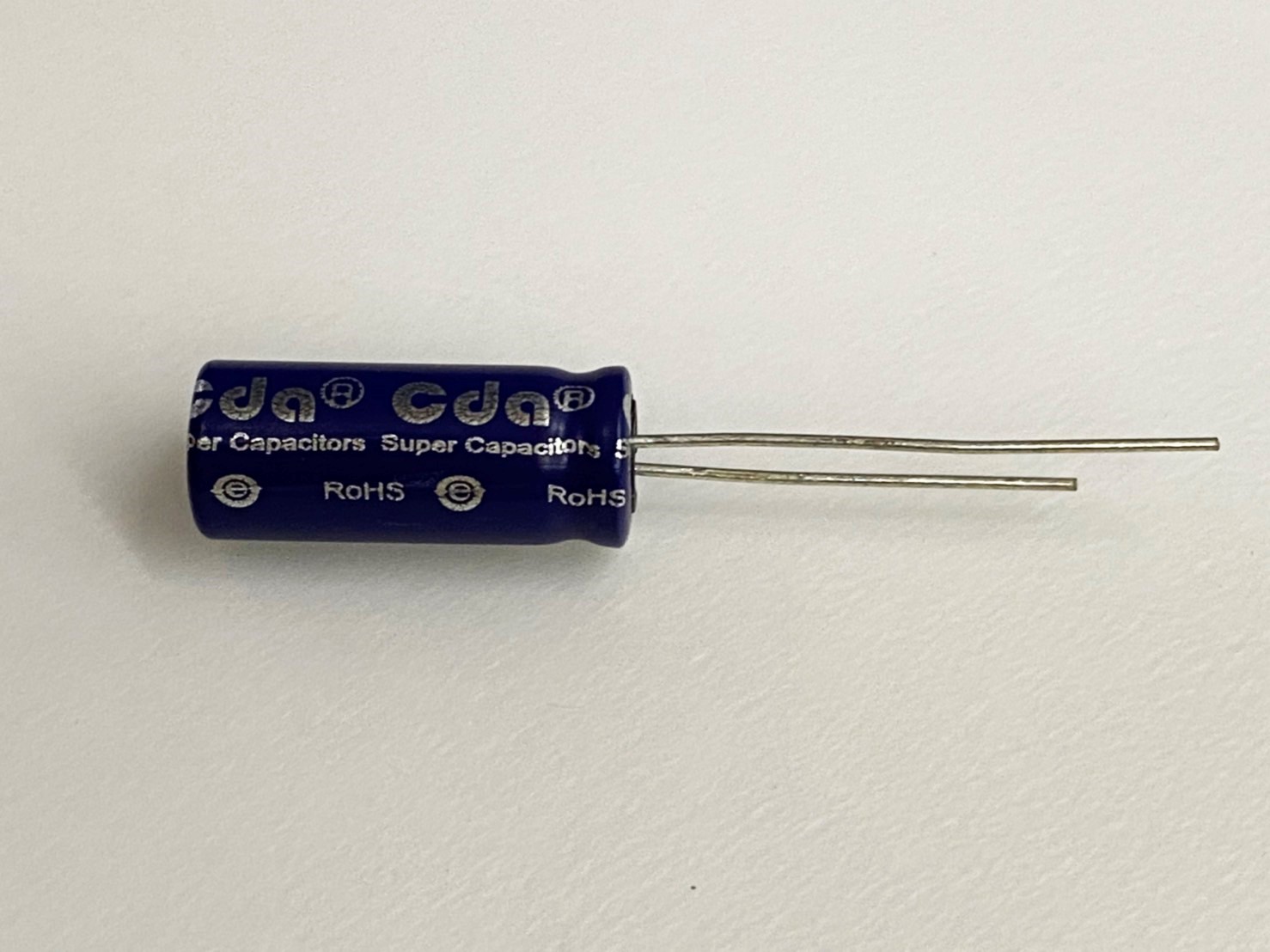 陸製超級電容2F/2.7V 1pcs ( 1333-2.0 ( 8x20mm ) )