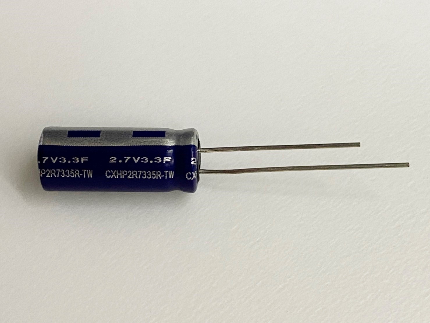 陸製超級電容3.3F/2.7V 1pcs ( 1333-3.3 ( 8x20mm ) )