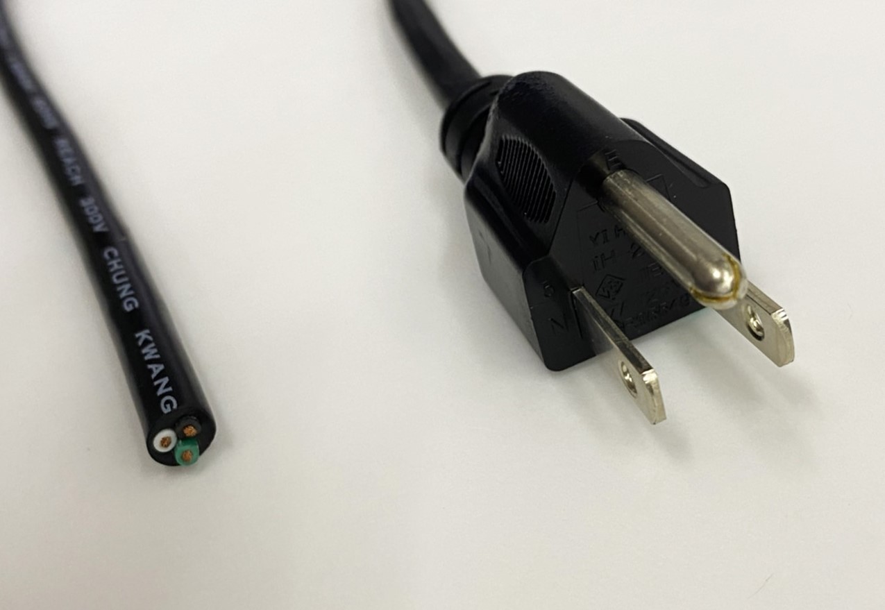 0.75mm*3P 單頭 7A 6尺 ( 637-18AWG-6尺 )