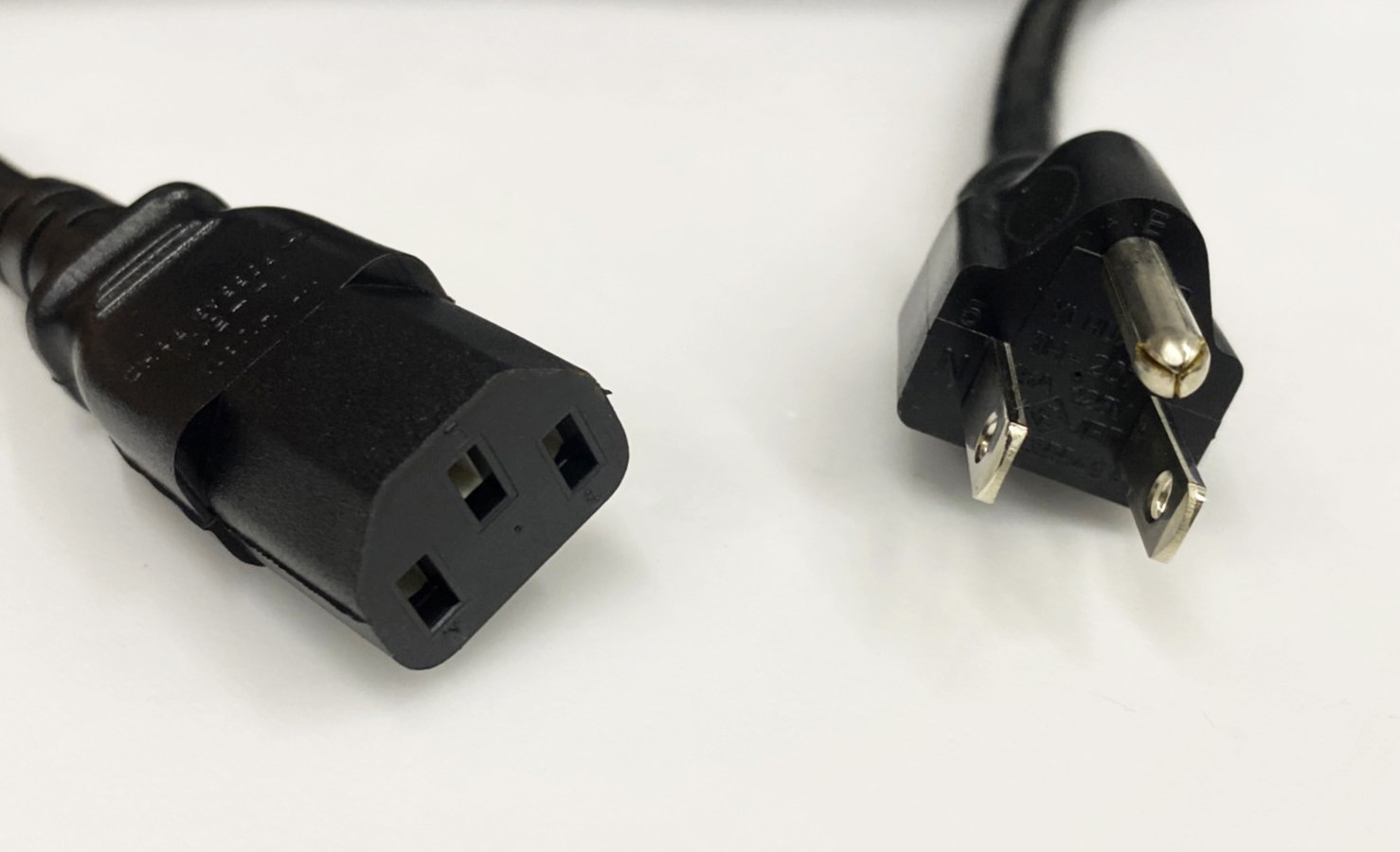 (2.0mm) 3P公3P母 電源線 15尺 ( 4.5M ) ( 636-14AWG-15 )