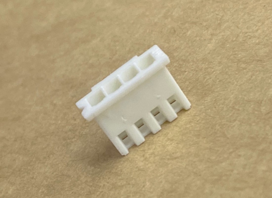 2.5mm母4P