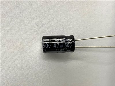 電解電容47uF50V 10pcs ( EC47uF50V 6x11/105℃ )