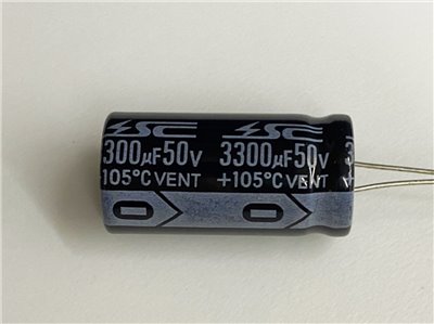 電解電容3300uF50V 1pcs ( EC3300uF50V 18x36/105℃ )