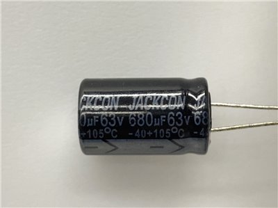 電解電容680uF63V 1pcs ( EC680uF63V 16x26/105℃ )