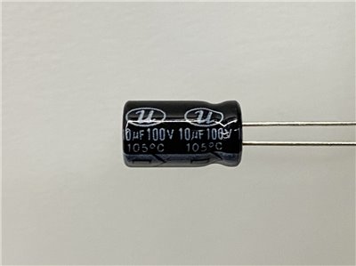 電解電容10uF100V 2pcs ( EC10uF100V 6x11/105℃ )