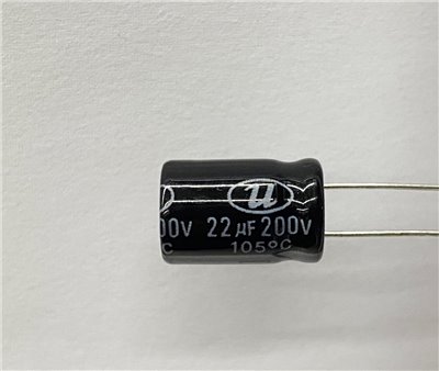 電解電容22uF200V 2pcs ( EC22uF200V 10x15/105℃ )